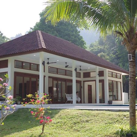 Villa Meranti - Spacious Private Pool Villa Pantai Cenang  Kültér fotó