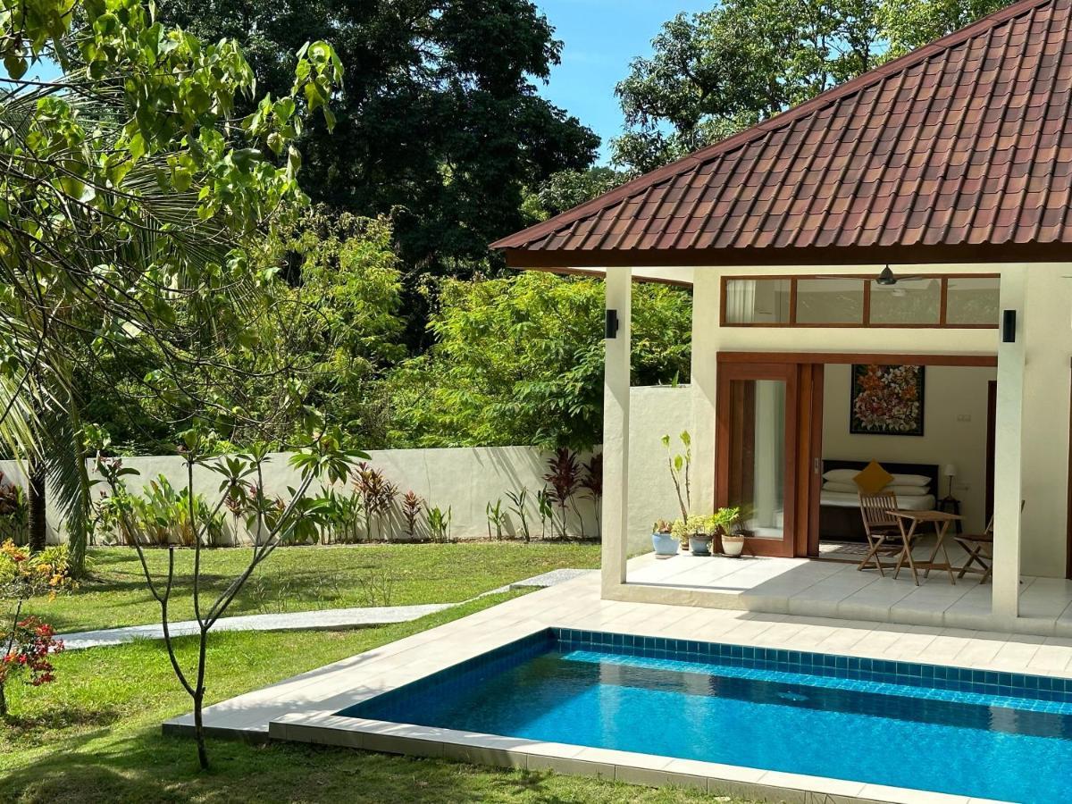 Villa Meranti - Spacious Private Pool Villa Pantai Cenang  Kültér fotó