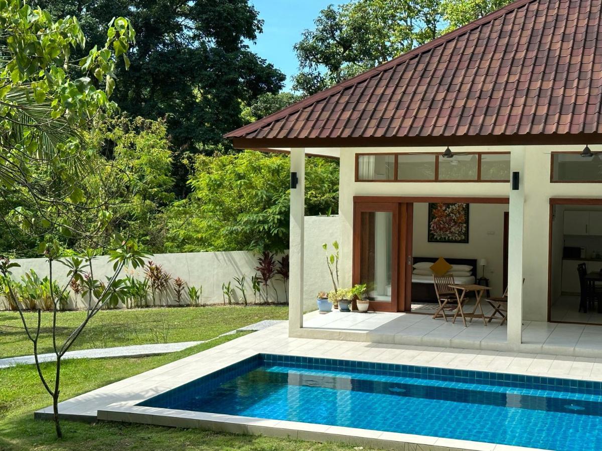 Villa Meranti - Spacious Private Pool Villa Pantai Cenang  Kültér fotó