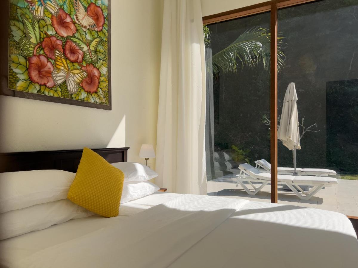 Villa Meranti - Spacious Private Pool Villa Pantai Cenang  Kültér fotó