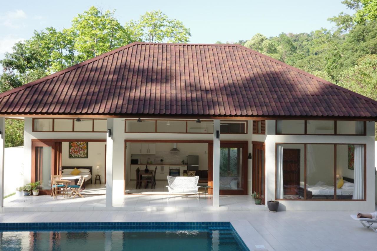 Villa Meranti - Spacious Private Pool Villa Pantai Cenang  Kültér fotó