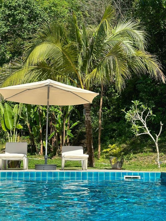 Villa Meranti - Spacious Private Pool Villa Pantai Cenang  Kültér fotó