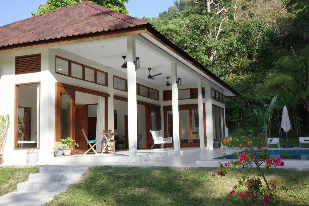 Villa Meranti - Spacious Private Pool Villa Pantai Cenang  Kültér fotó