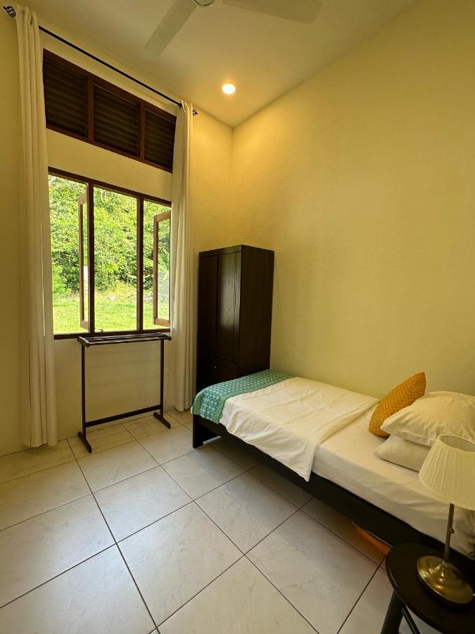 Villa Meranti - Spacious Private Pool Villa Pantai Cenang  Kültér fotó