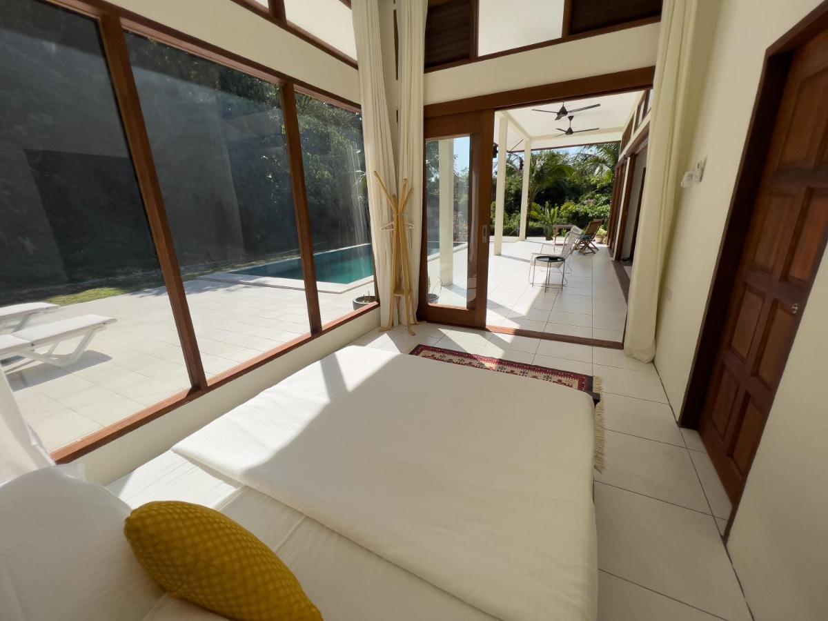 Villa Meranti - Spacious Private Pool Villa Pantai Cenang  Kültér fotó